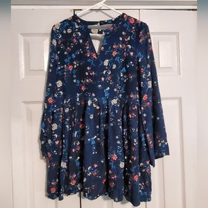 Boutique tunic Size Medium